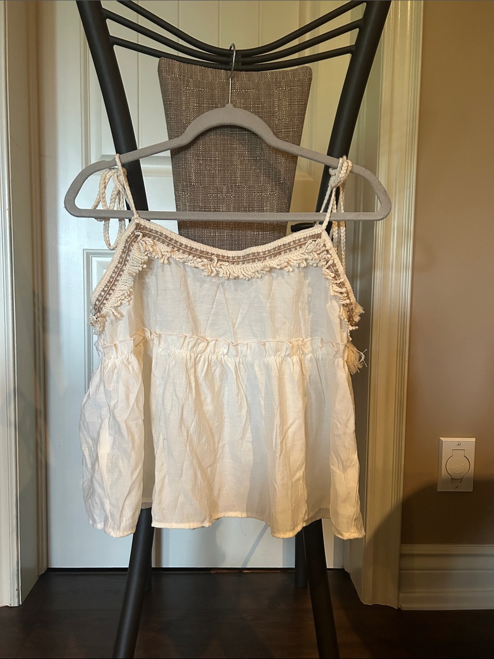 Boho Crochet Trim White Sleeveless Tie-Strap Top